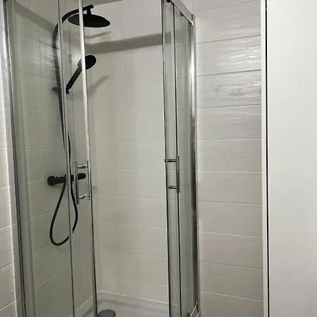 Superbe Anzere, Renove, Au Pied Des Pistes Anzère