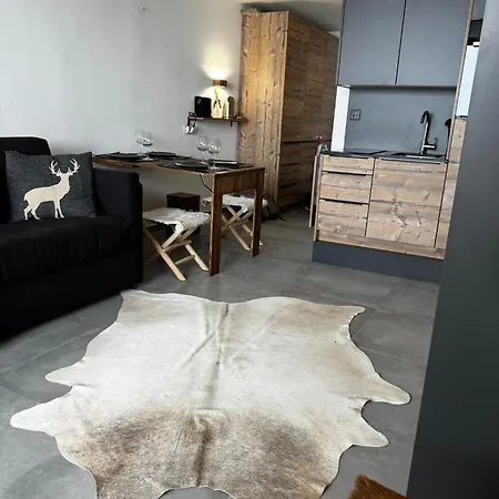 Superbe Anzere, Renove, Au Pied Des Pistes Apartment *
