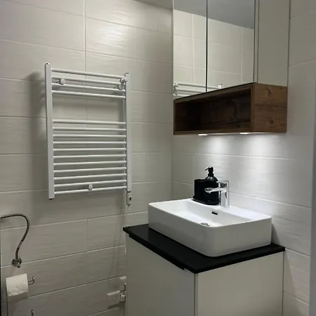 Superbe Anzere, Renove, Au Pied Des Pistes 안제르